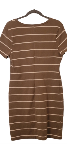 OLD NAVY Olive & White Stretch T-Shirt Dress - Picture 2 of 2